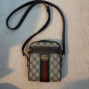 Gucci Ophidia Small Gg Supreme Messenger Bag